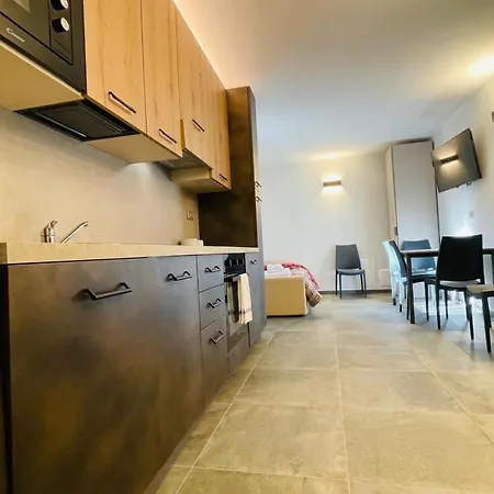 Apartmán Zwei-zimmer-wohnung 4 P-l- Linda By Interhome Bardonecchia